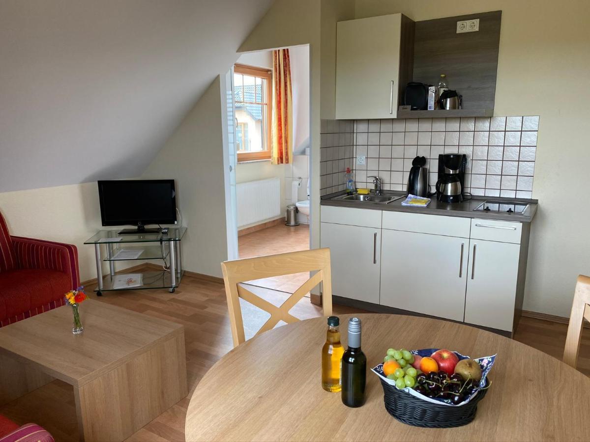 Laupus-Hof Bad Vilbel Exterior foto